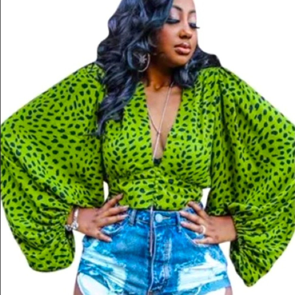 Fashionable beautiful top💕